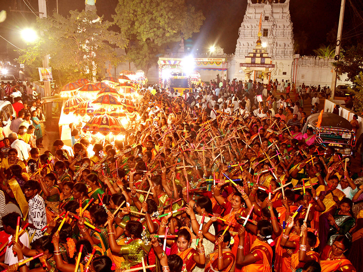 Cheruvugattu_20Jadala_20Parvathi_20Ramalingeswara_20Swamy_20Gramotsavam_10.jpg 9