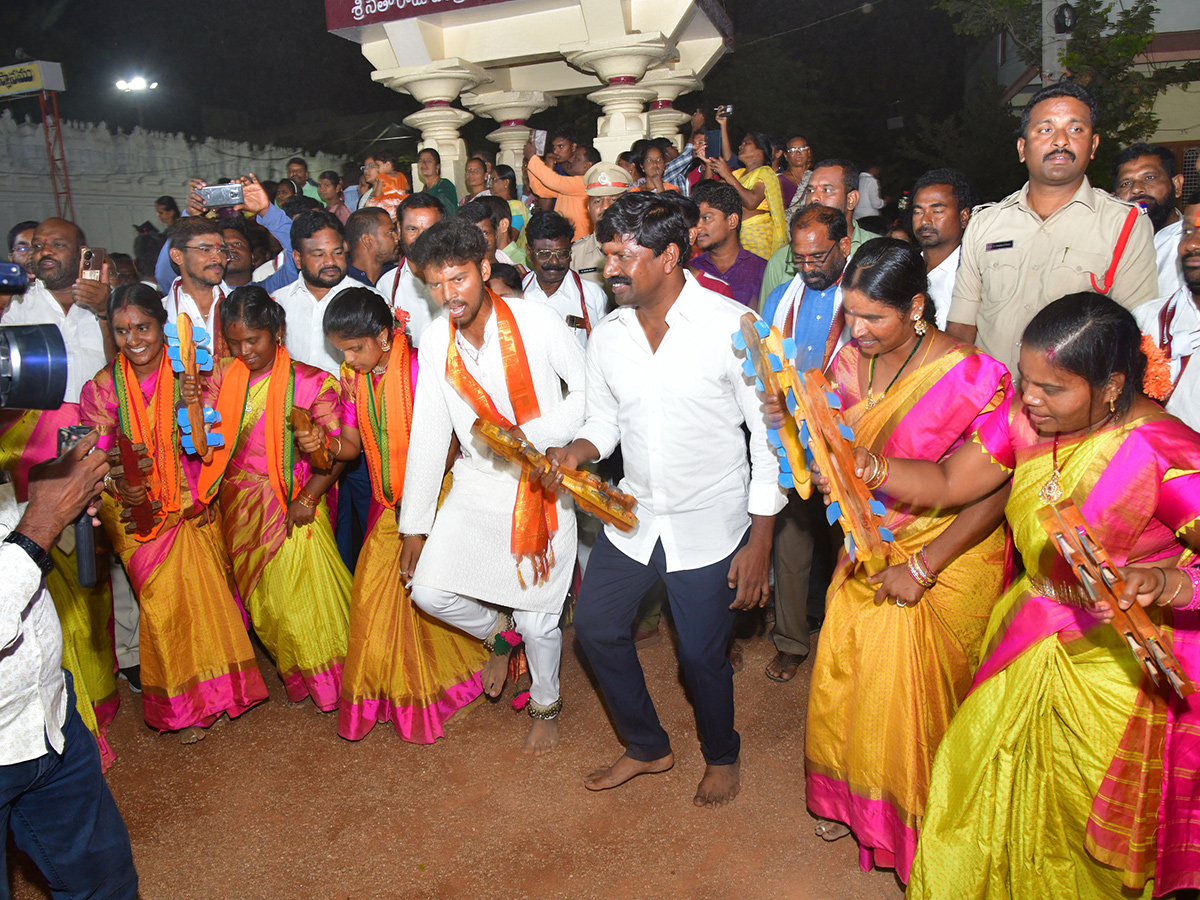 Cheruvugattu_20Jadala_20Parvathi_20Ramalingeswara_20Swamy_20Gramotsavam_7.jpg 7