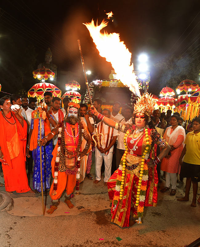 Cheruvugattu_20Jadala_20Parvathi_20Ramalingeswara_20Swamy_20Gramotsavam_9.jpg 8