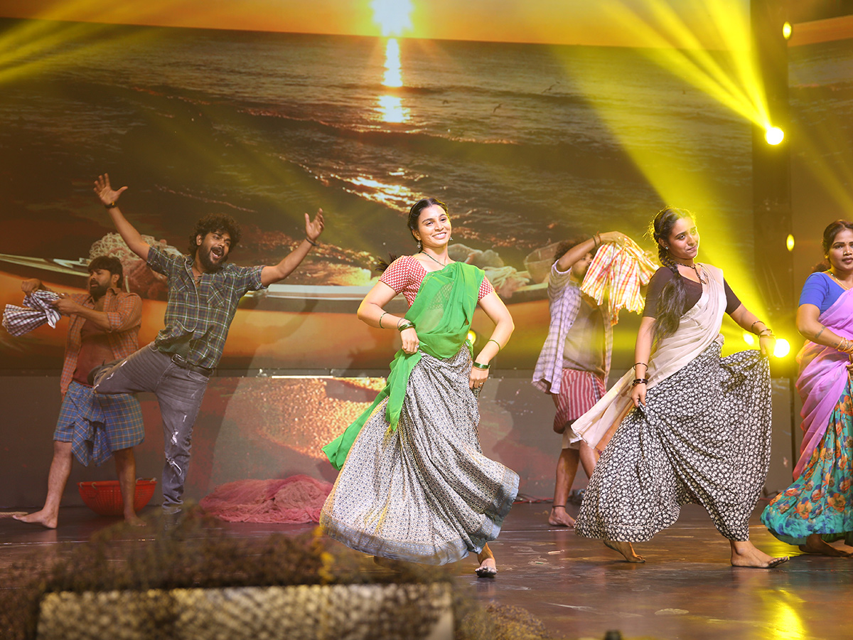 Naga_20Chaitanya_20Thandel_20Pre_20Release_20Event_20Photos__20_285_29.jpg 5