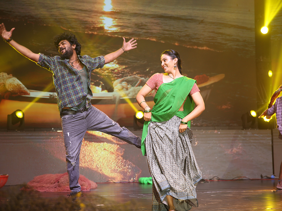Naga_20Chaitanya_20Thandel_20Pre_20Release_20Event_20Photos__20_286_29.jpg 6