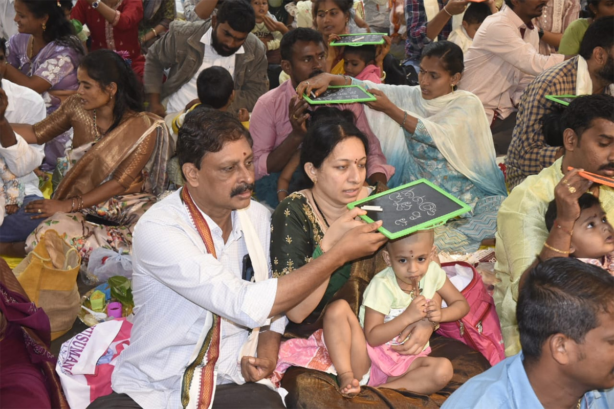 Vasant_20Panchami_202025_20Celebrations_20at_20Vizianagaram_20Saraswathi_20Temple_8.jpg 7