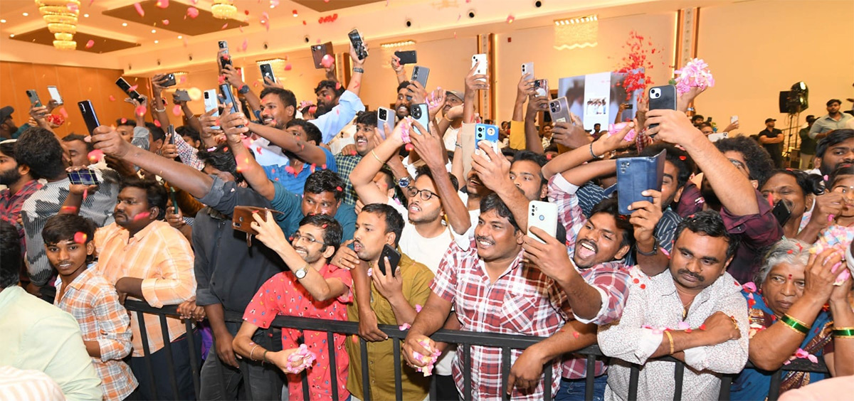 YS_20Jagan_20Attends_20Prathap_20Reddy_20and_20Parimala_20Reddy_20Marriage_20At_20Guntur__20_2810_29_0.jpg 10