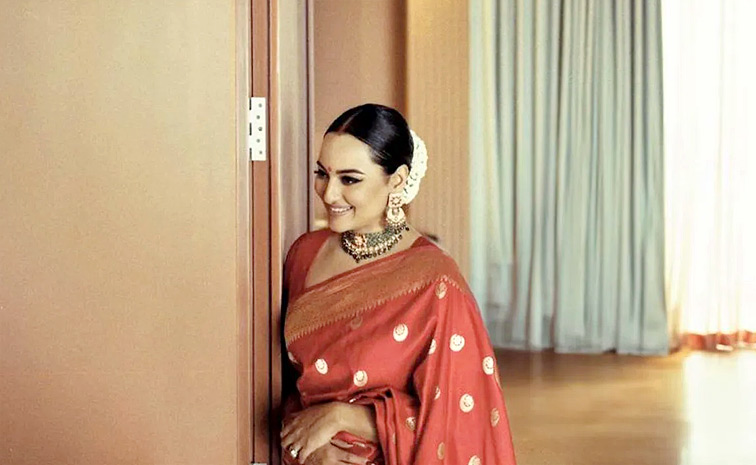 Sonakshi_20Sinha_20sells_20Bandra_20West_20apartment_20for_20over_20Rs_2022_20Crore.Check_20out_20The_20pictures_20_2817_29.jpg 17