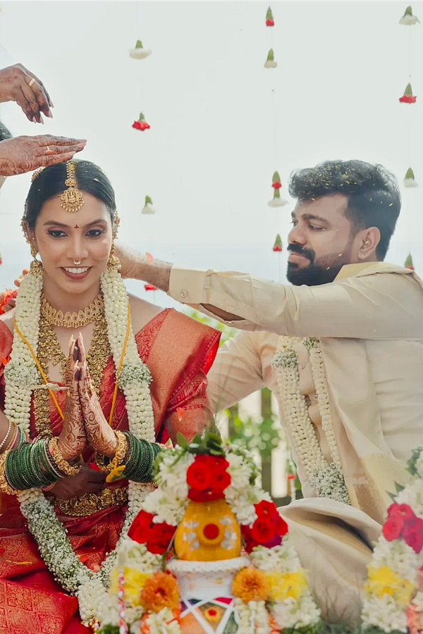 Hero_20karthi_20Attends_20cinematographer_20Thamizhazhagan_20Beach_20Style_20Wedding_20Photos_20_281_29.jpg 2