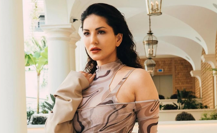 sunny-leone.jpg