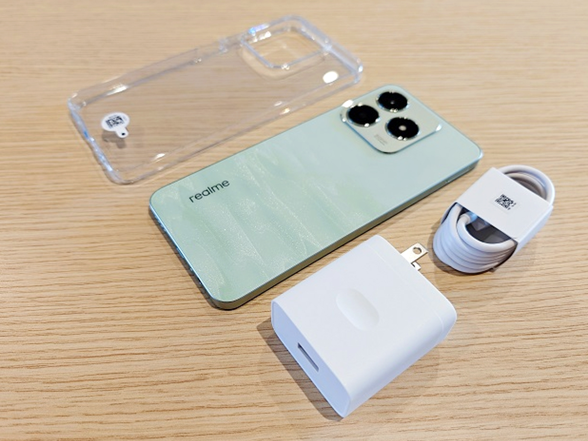 realme_20c13.jpg 4