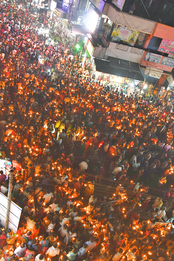 Grand_20Veeramma_20Thalli_20Thirunallu_20Photos_20_284_29.jpg 6