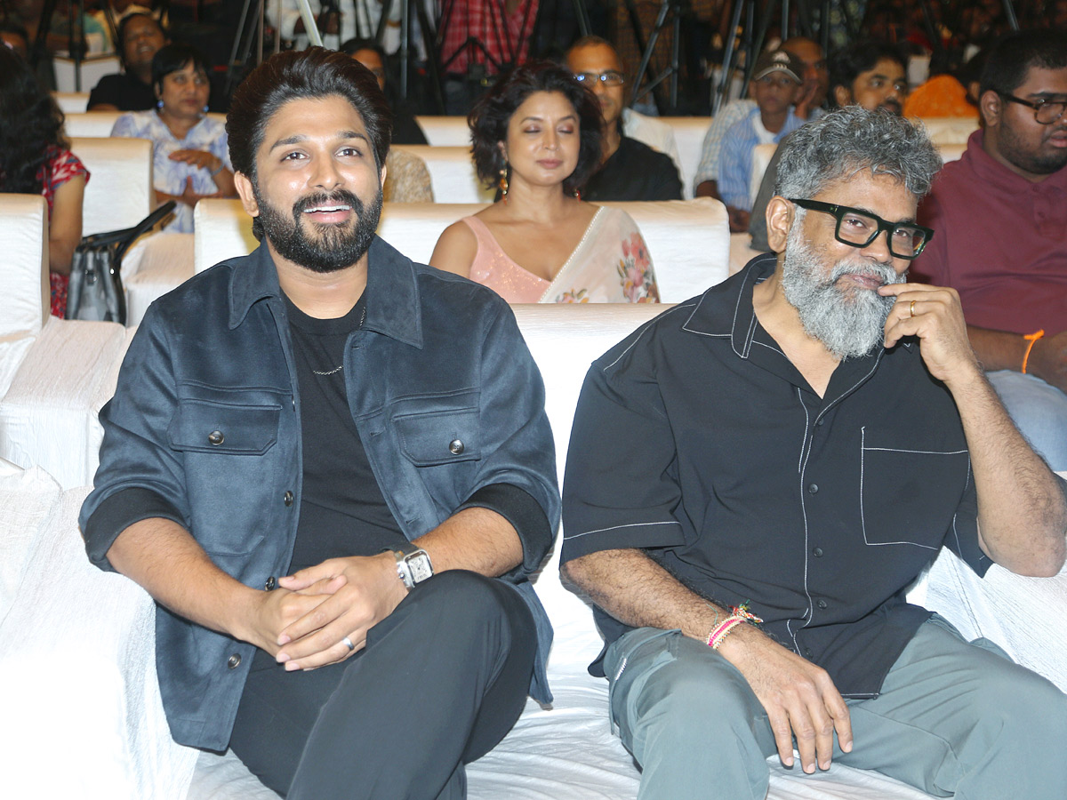 Hero_20Allu_20Arjun_20Pushpa_202_20The_20Rule_20Thank_20You_20Meet_20Photos_20_2826_29.jpg 26