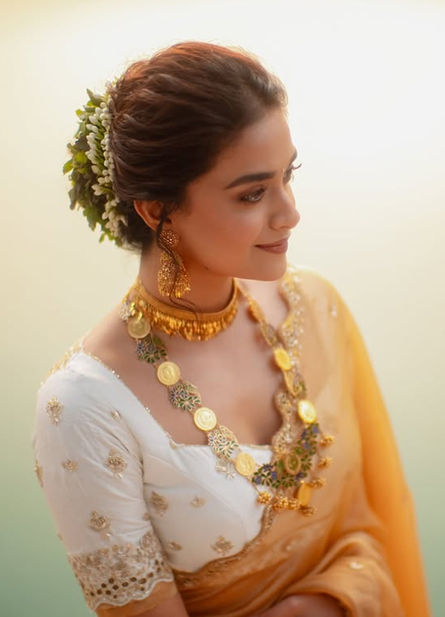 Keerthy_20suresh13.jpg 14