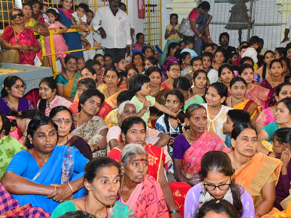 Pushpa_20Yagam_20Performed_20at_20Tirumala_20Photos_20_2819_29.jpg 19