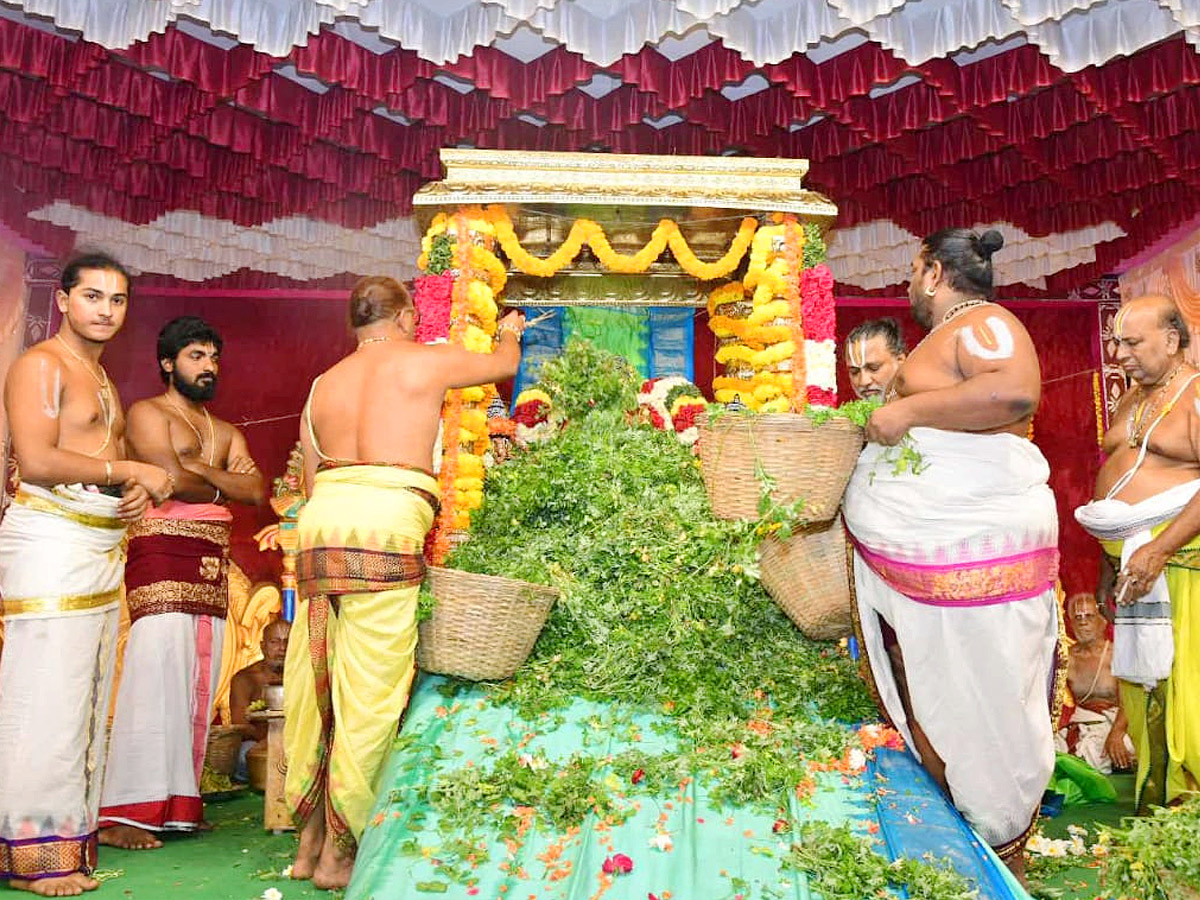 Pushpa_20Yagam_20Performed_20at_20Tirumala_20Photos_20_283_29.jpg 1