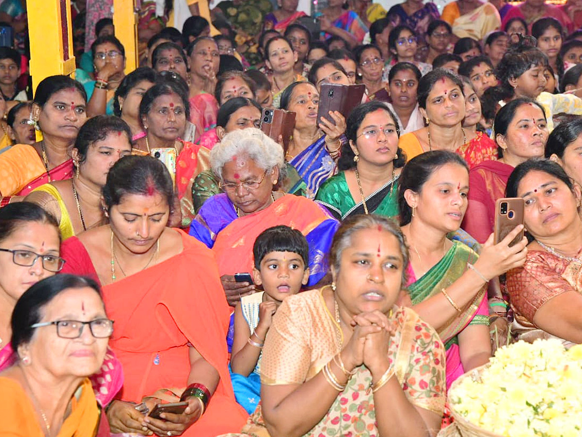 Pushpa_20Yagam_20Performed_20at_20Tirumala_20Photos_20_285_29.jpg 5
