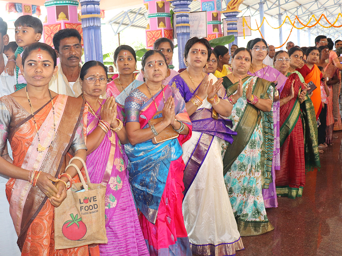 Maha_20Kumbhabhishekam_20In_20Kaleshwaram_20Mukteswara_20Temple__20_2810_29.jpg 10