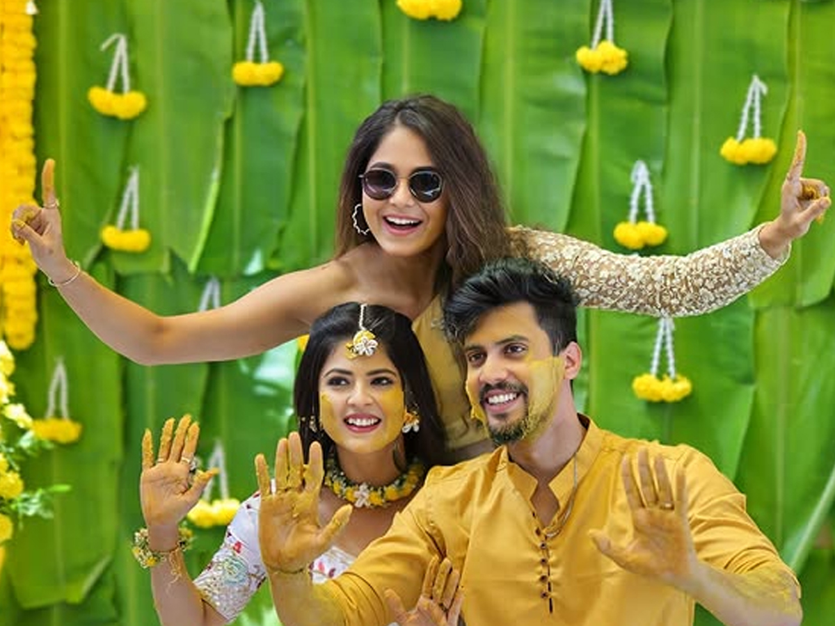 Manshi_20joshi2.jpg 3