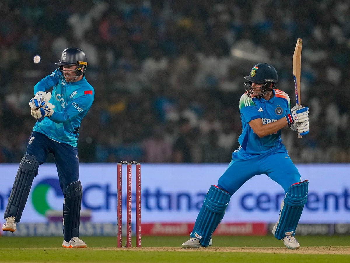 One_20Day_20International_20cricket_20match_20between_20India_20and_20England_20Photos__20_289_29.jpg 9