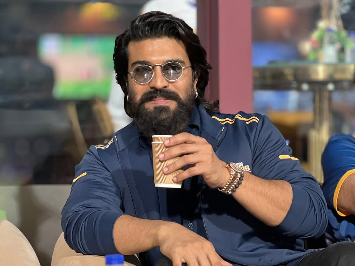 Owner_20of_20Falcon_20Risers_20Hyderabad_20actor_20Ram_20Charan_20Photos__20_289_29.jpg 9