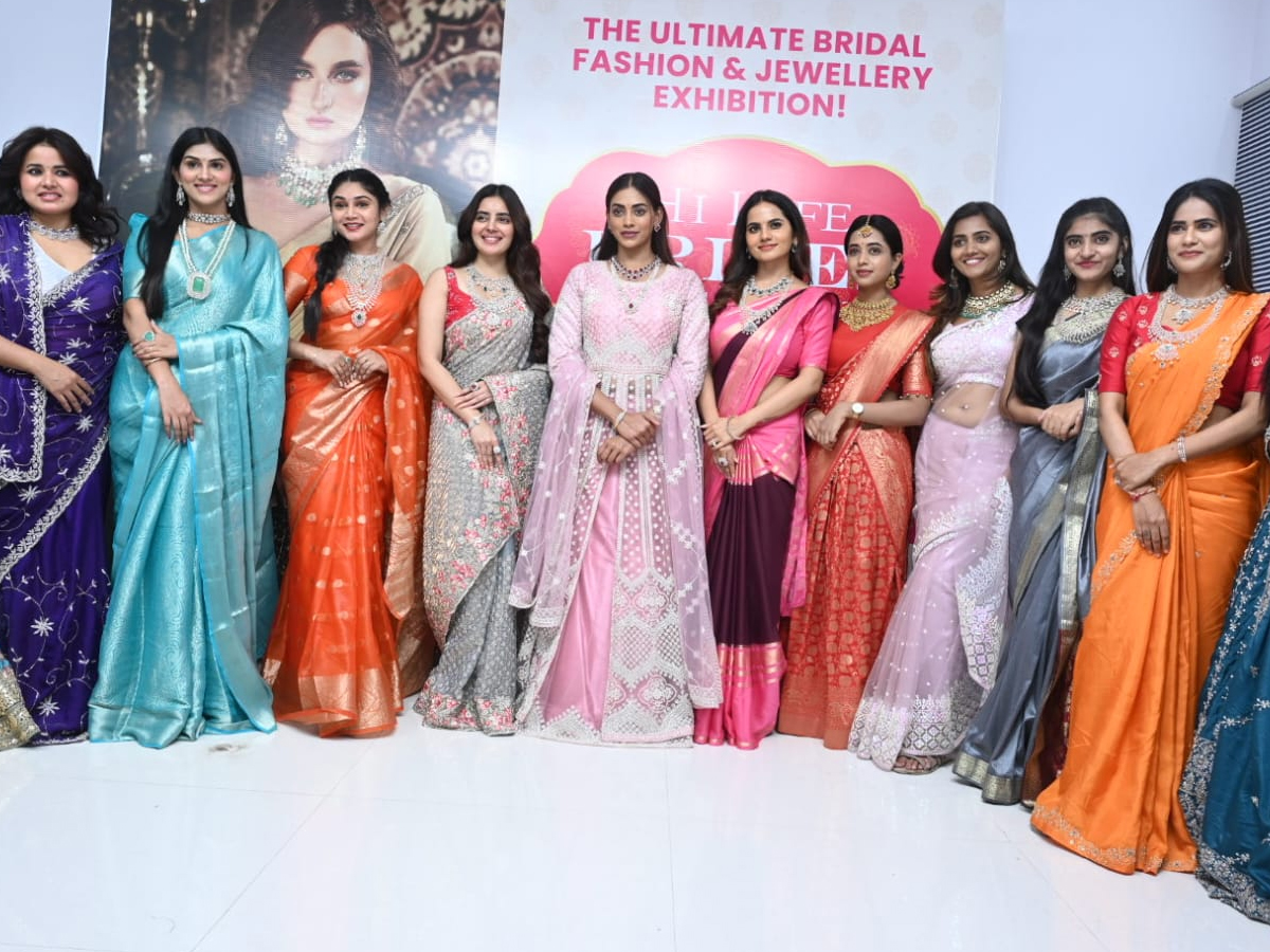 Bridal_20Fashion13.jpg 14