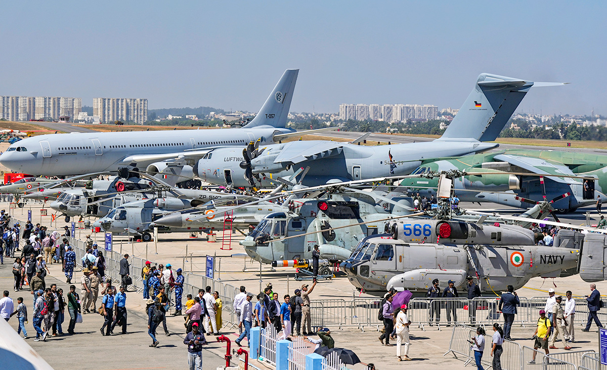 15th_20edition_20of_20Aero_20India_202025_20at_20Yelahanka_20Airbase_20in_20Bengaluru__20_2828_29.jpg 28