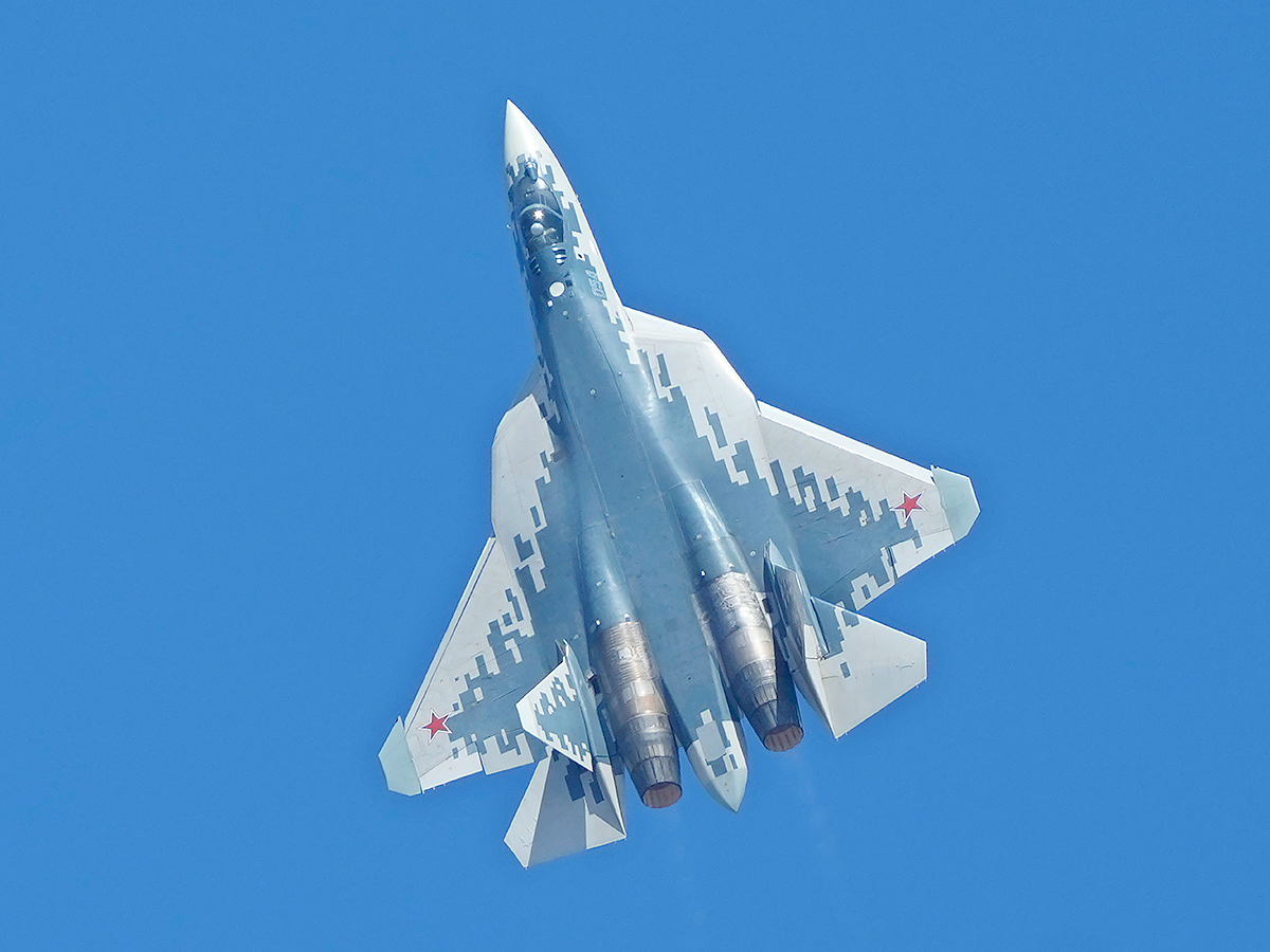 15th_20edition_20of_20Aero_20India_202025_20at_20Yelahanka_20Airbase_20in_20Bengaluru__20_288_29.jpg 8