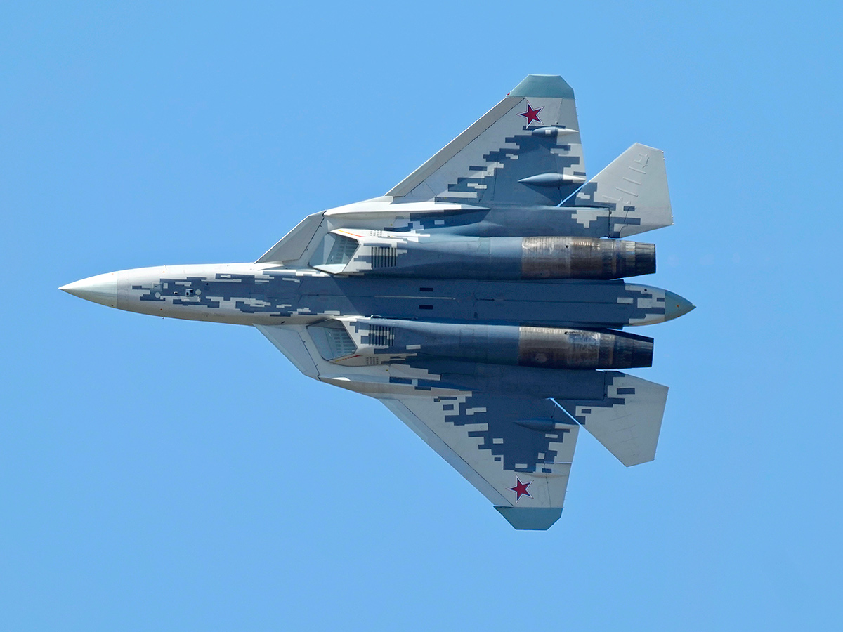 15th_20edition_20of_20Aero_20India_202025_20at_20Yelahanka_20Airbase_20in_20Bengaluru__20_289_29.jpg 9