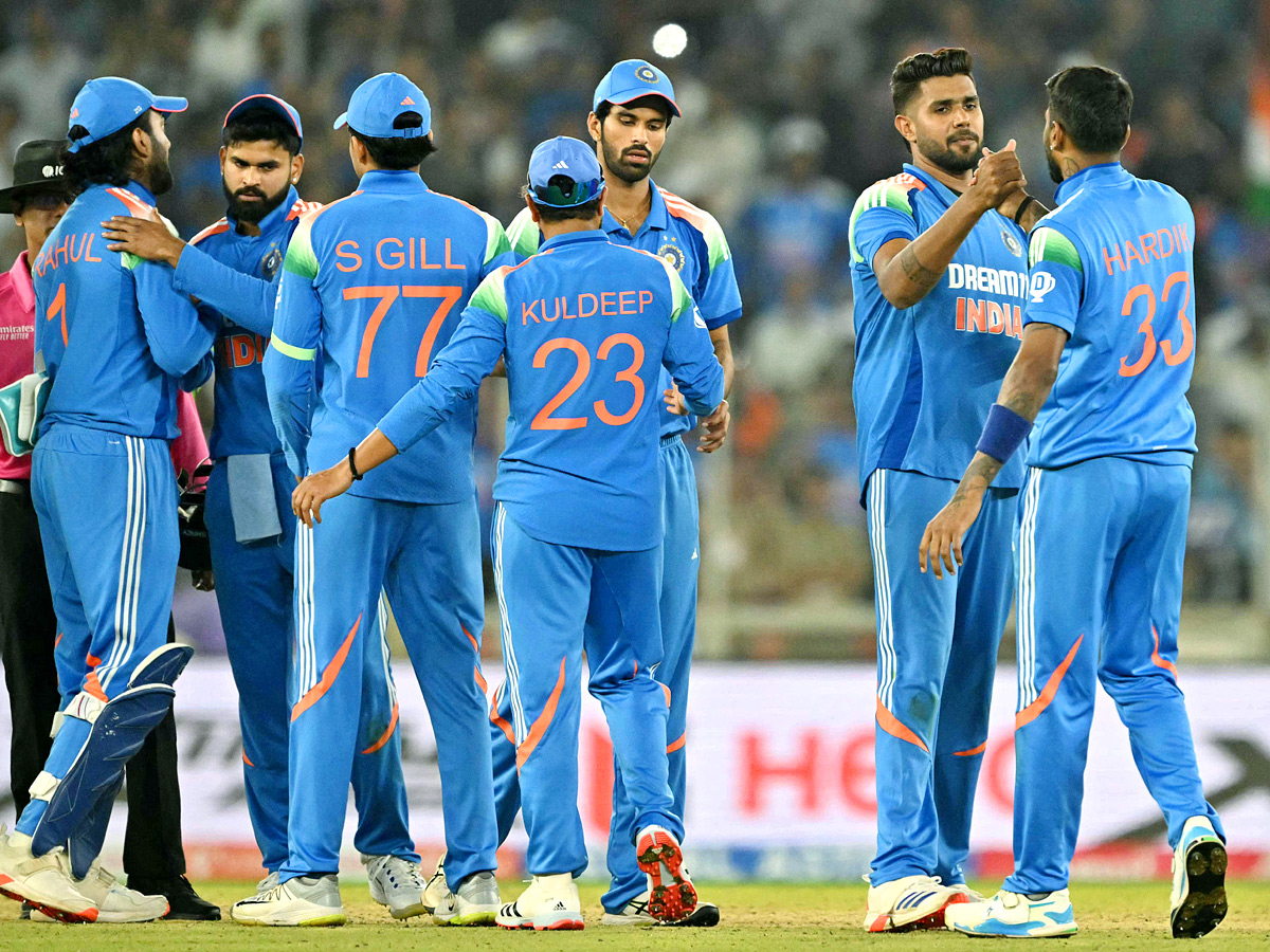 India_20beat_20England_20by_20142_20runs_20to_20win_20series_203-0_20in_20Ahmedabad_20Photos_20_283_29.jpg 4