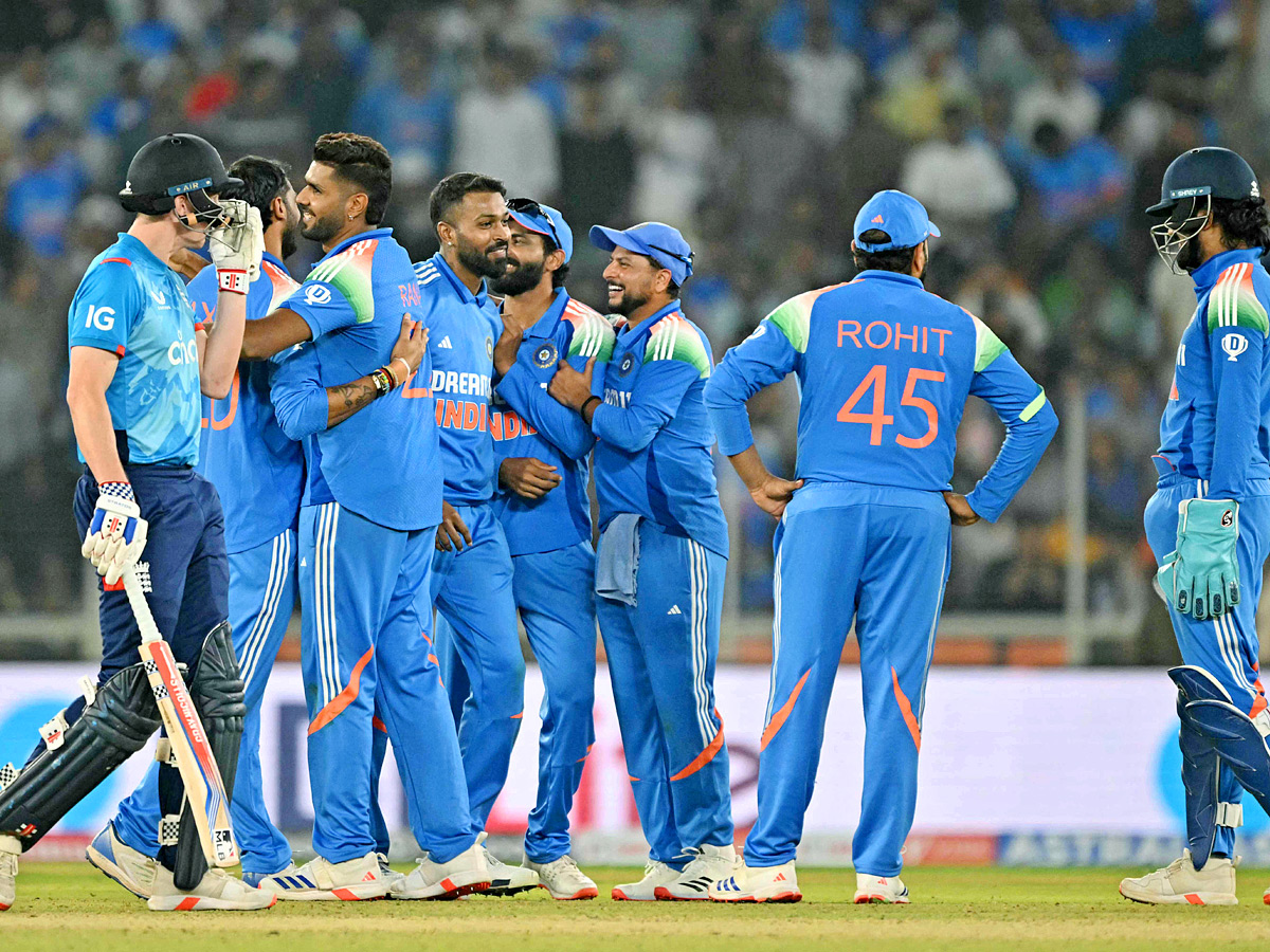India_20beat_20England_20by_20142_20runs_20to_20win_20series_203-0_20in_20Ahmedabad_20Photos_20_286_29.jpg 6