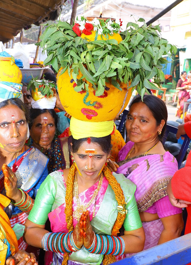 Sri_20Gajjalamma_20Nirmal_20District_19.jpg 15