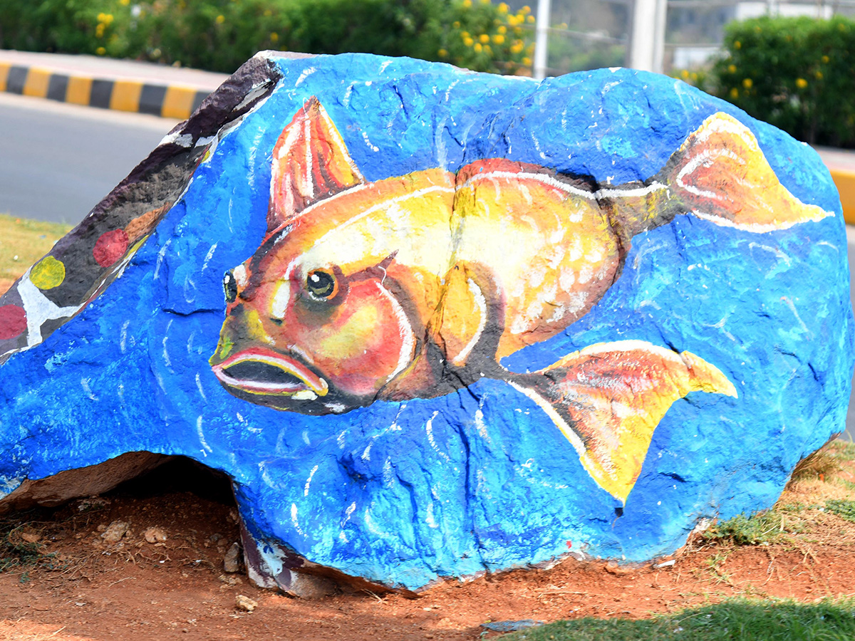 Wild_20Animals_20paintings_20on_20Hyderabad_20Roads_20By_20GHMC__20_2816_29.jpg 16