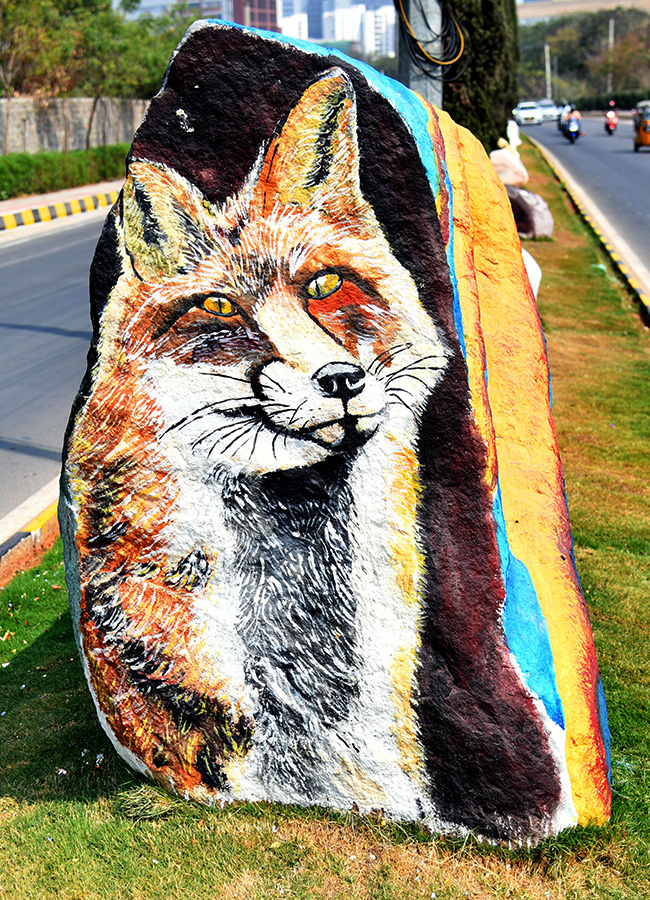 Wild_20Animals_20paintings_20on_20Hyderabad_20Roads_20By_20GHMC__20_2821_29.jpg 21