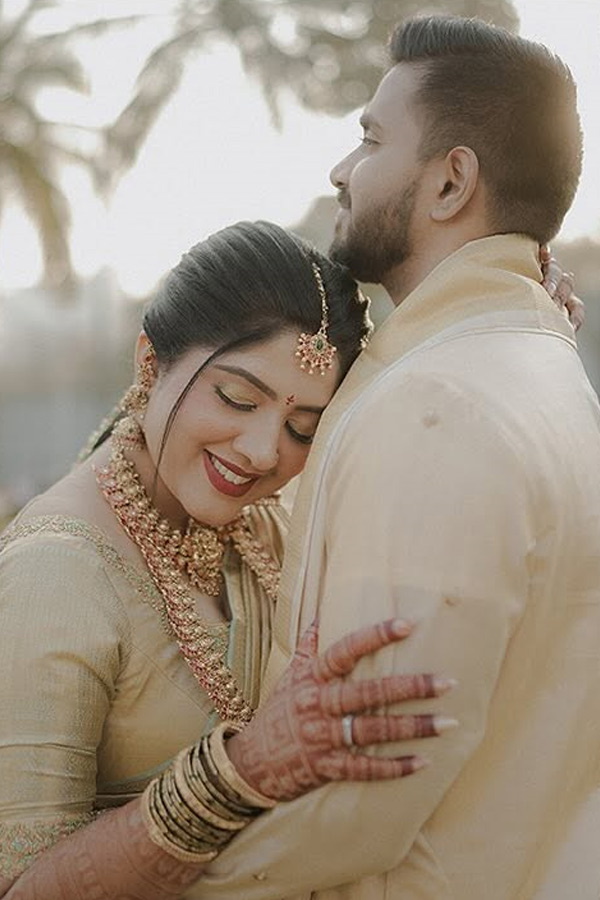 Actress_20Meghana_20Shares_20Wedding_20Photos_20_2812_29.jpg 13
