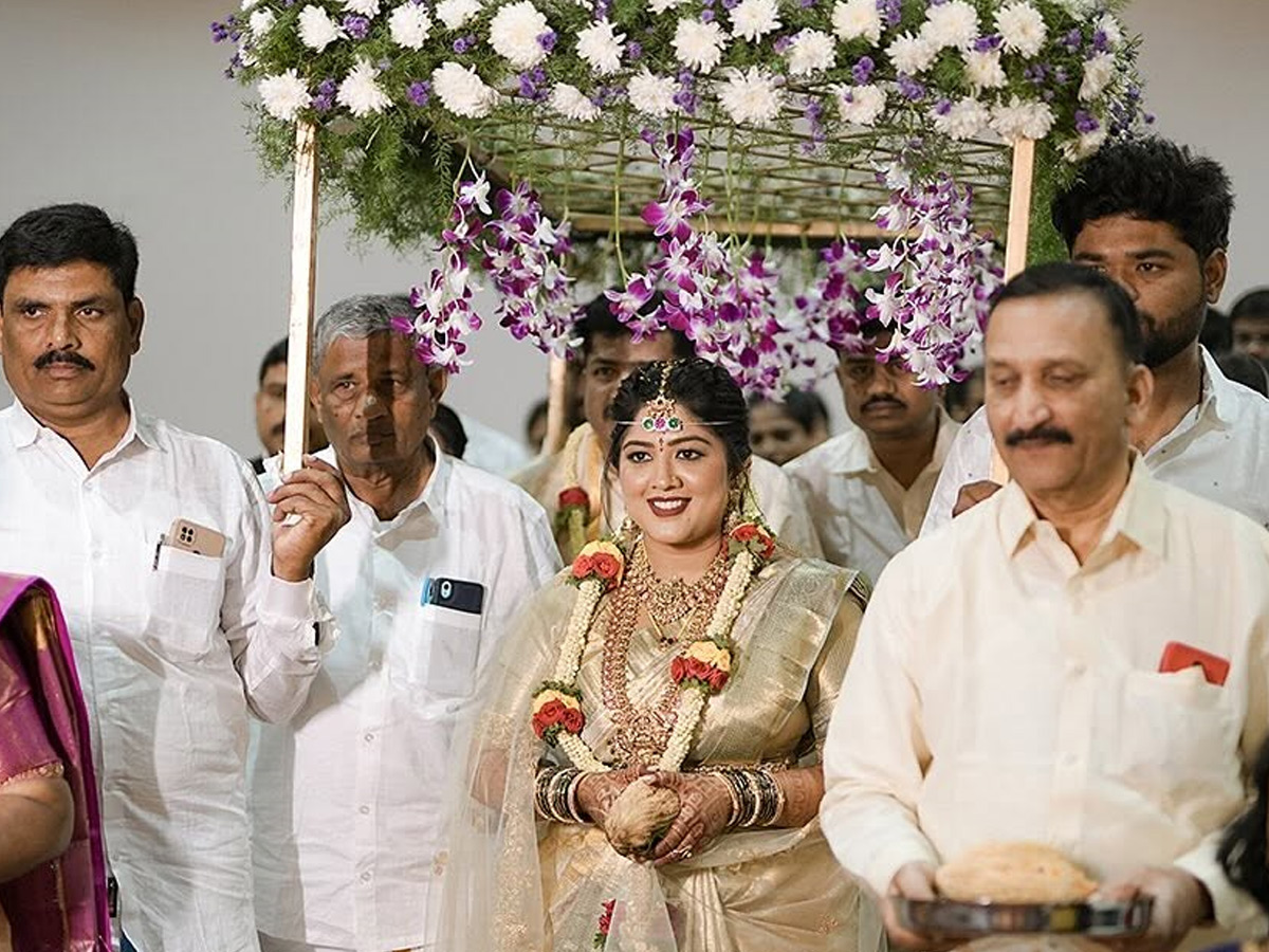 Actress_20Meghana_20Shares_20Wedding_20Photos_20_287_29.jpg 8