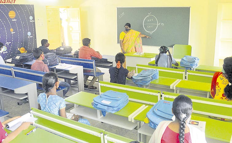TEACHER-2.jpg