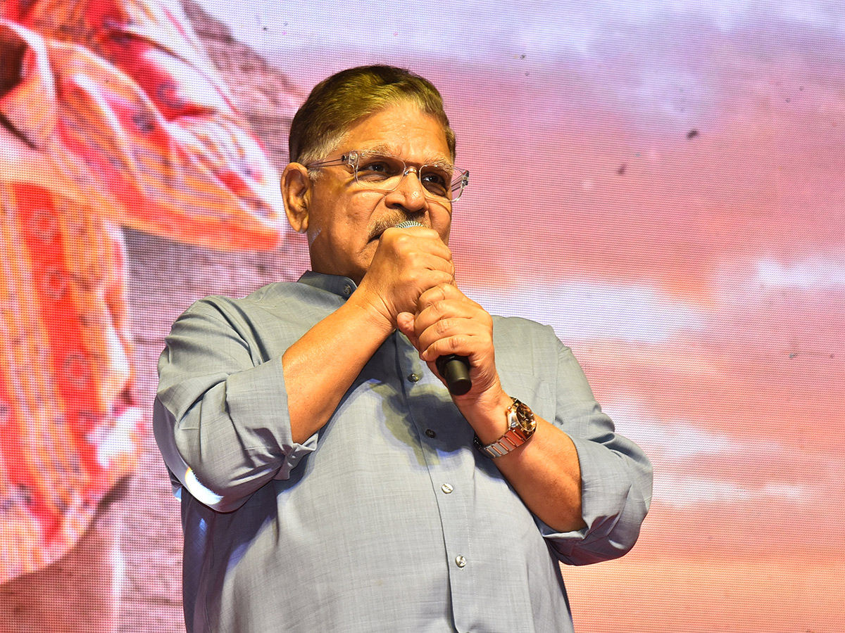 Thandel_20Movie_20Blockbuster_20Thank_20You_20Meet_20Srikakulam_20Photos_14.jpg 13