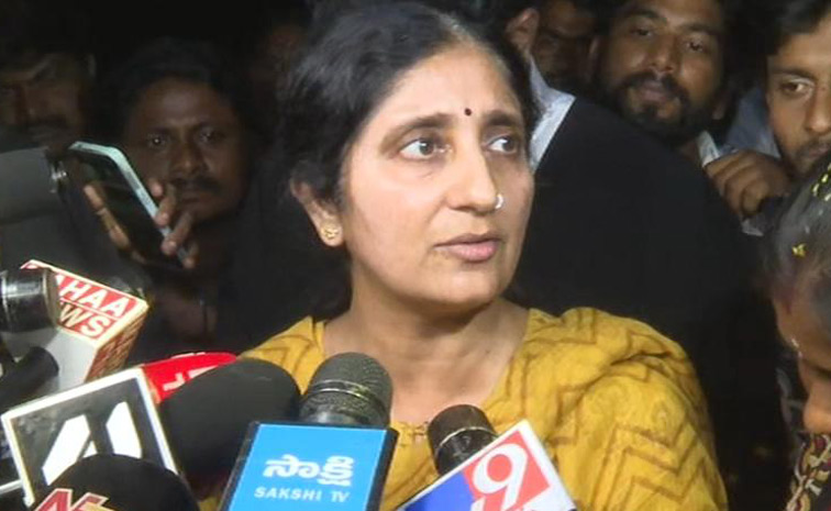 Vamshi-Wife-Pankaja-Sri.jpg