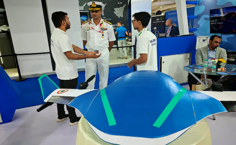 boat01.jpg