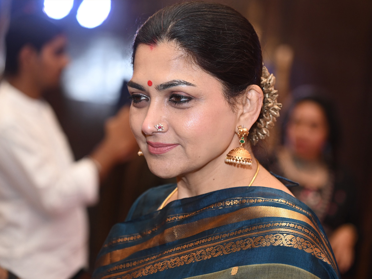 Bharat_20Ke_20Anmol_20women_20Awards_20Ceremony_20Photos_20_282_29.jpg 4