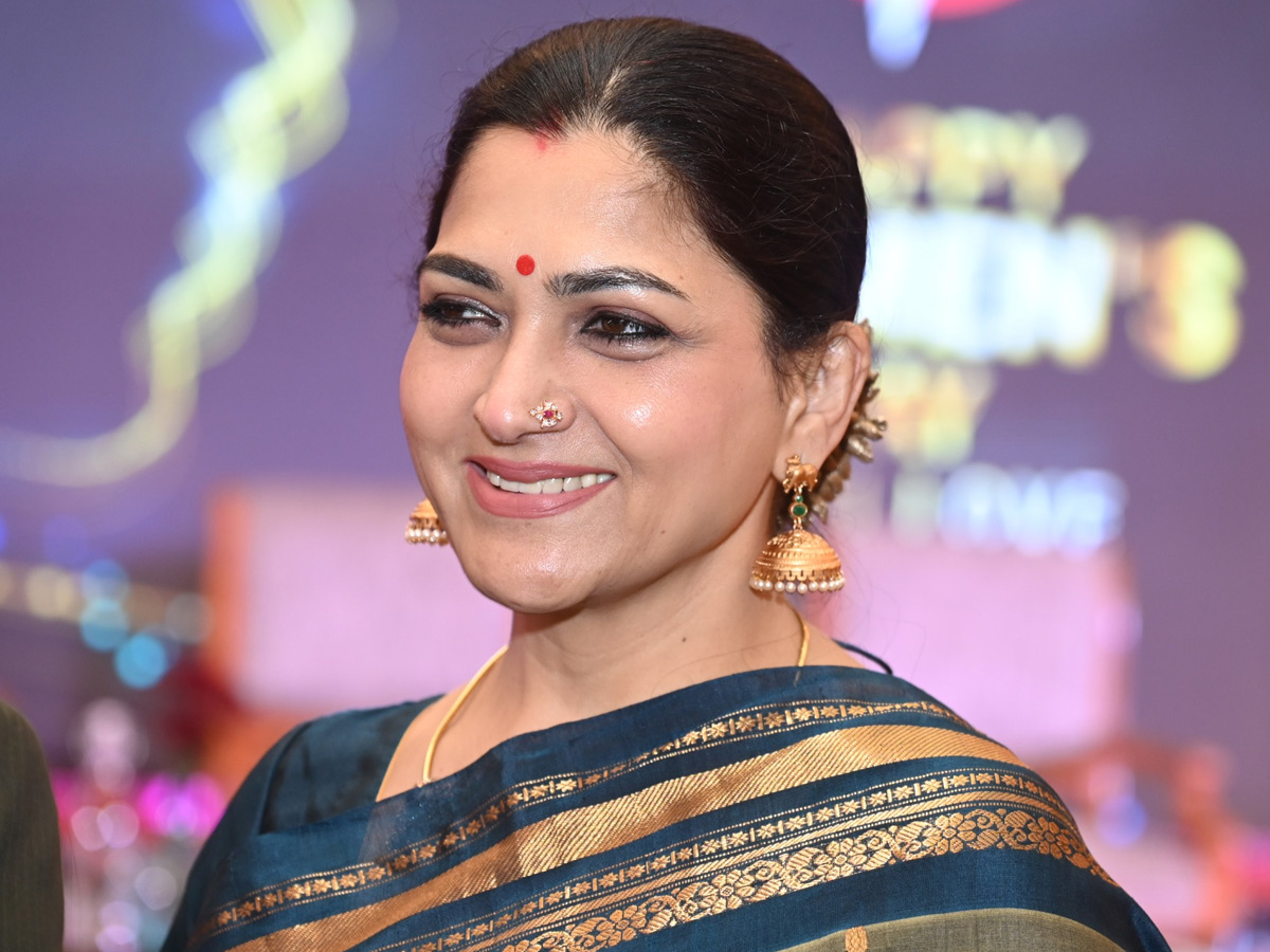 Bharat_20Ke_20Anmol_20women_20Awards_20Ceremony_20Photos_20_284_29.jpg 6