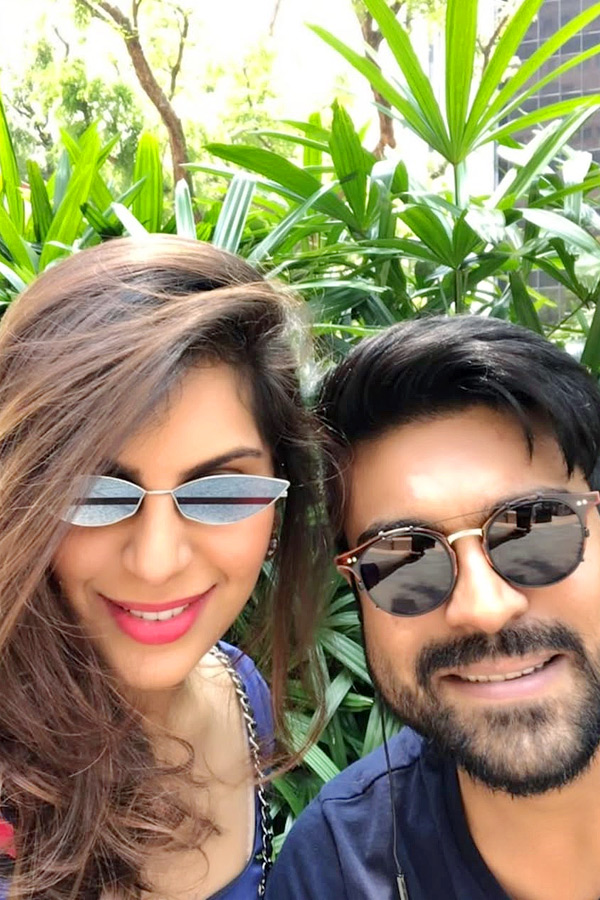 Ram_20Charan_20Shares_20a_20Beautiful_20pictures_20with_20his_20Wife_20On_20Valentines_20Day_20Photos_20_284_29.jpg 5