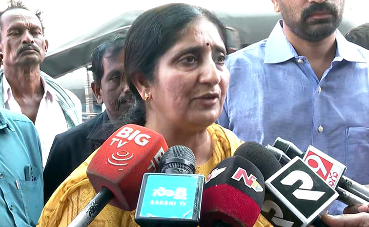 Vallabhaneni-Vamsi-Wife-Pankaja-Sri.jpg