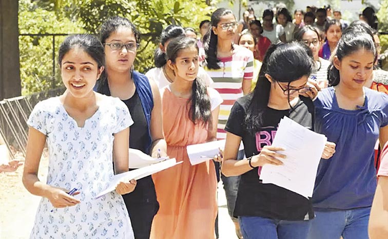 STUDENTS-JEE-ADVANCED.jpg