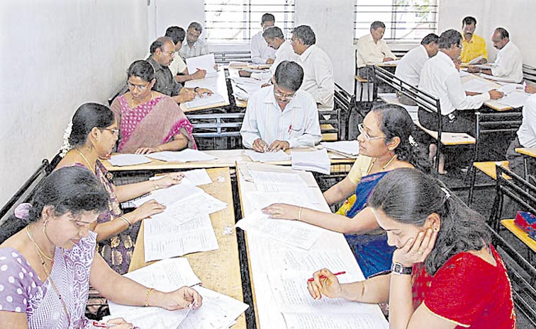 CONTRACT-LECTURERS.jpg