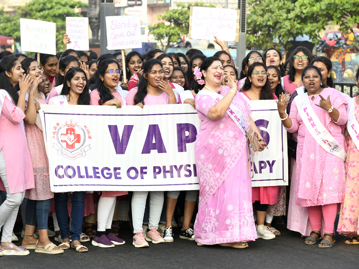 Pink_20Saree_20Walk_20on_20Visakhapatnam_20Beach_20Road_20Photos__20_282_29.jpg 2