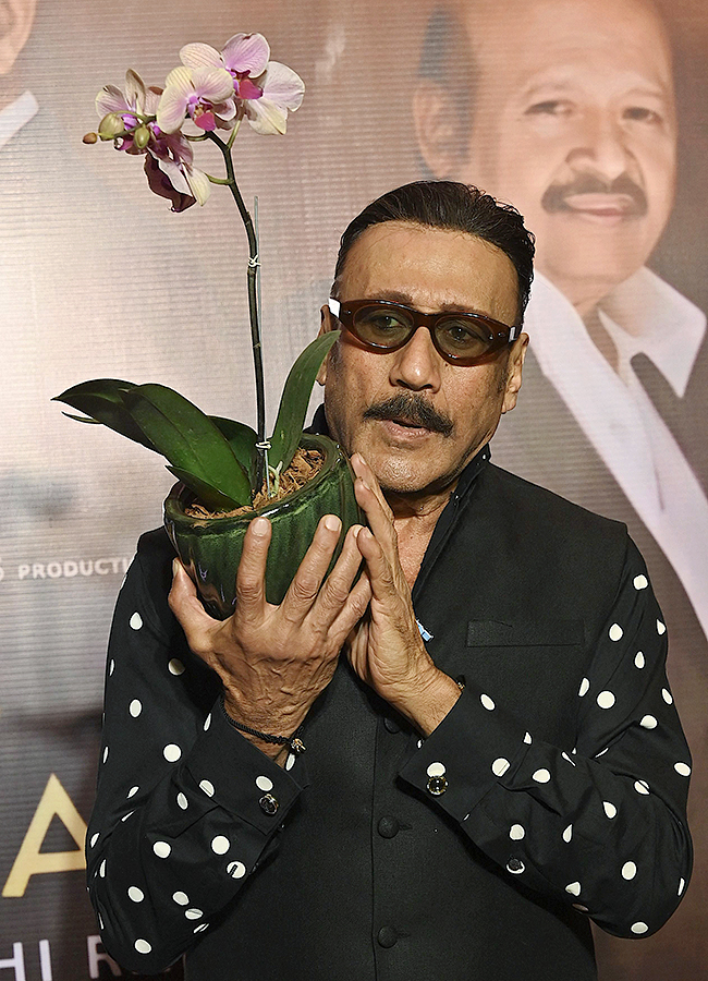 celebration_20party_20for_20the_20documentary_20series_20The_20Roshans__20_2813_29.jpg 13