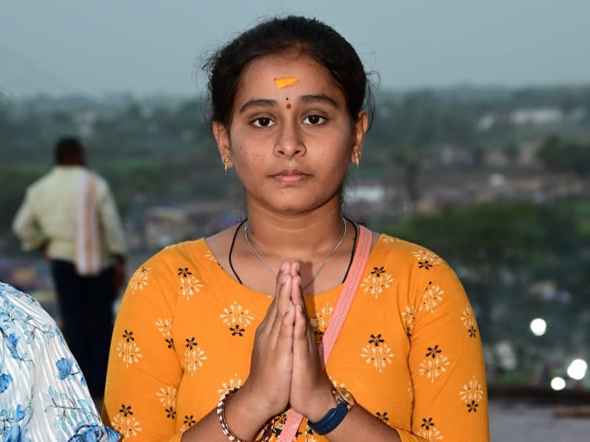 Devotees_20Rush_20at_20Durajpally_20Peddagattu_20Jatara_202025_20Photos__20_2823_29.jpg 23
