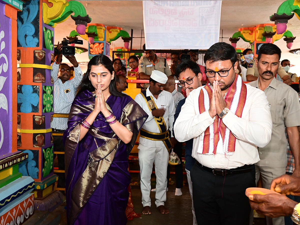 Devotees_20Rush_20at_20Durajpally_20Peddagattu_20Jatara_202025_20Photos__20_285_29.jpg 5