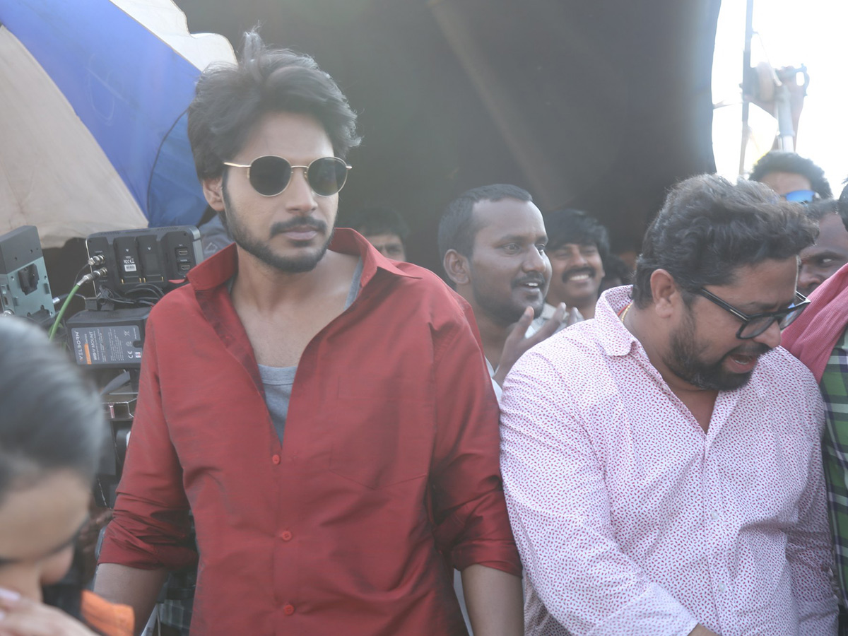 Mazaka_20Movie_20Song_20Shooting_20Location_20in_20Hyderabad__20_286_29.jpg 6