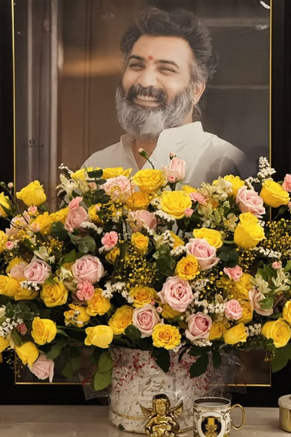 Nandamuri_20Taraka_20Ratna_20Wife_20Alekhya_20Reddy_20Shares_20Emotional_20Post_20On_20SOcial_20Media_20About_20Her_20Husband_20Second_20Death_20Anniversary_20Photos_20_2810_29.jpg 6
