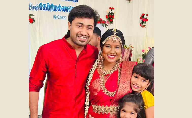 Sundari_20actress_20Gabrella_20Sellus_20shares_20pictures_20from_20her_20baby_20shower_20Photos_20Viral_20_286_29.jpg 10