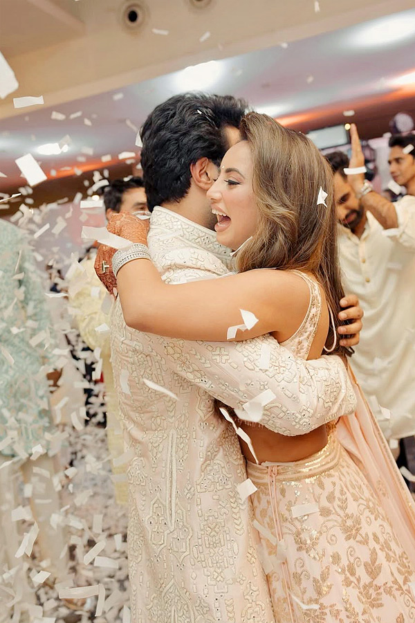 Aadar_20Jain_20and_20Alekha_20Advani_20are_20in_20full_20swing_20as_20they_20kick_20off_20their_20Pre_20Wedding_20celebrations_20Photos_20_287_29.jpg 7